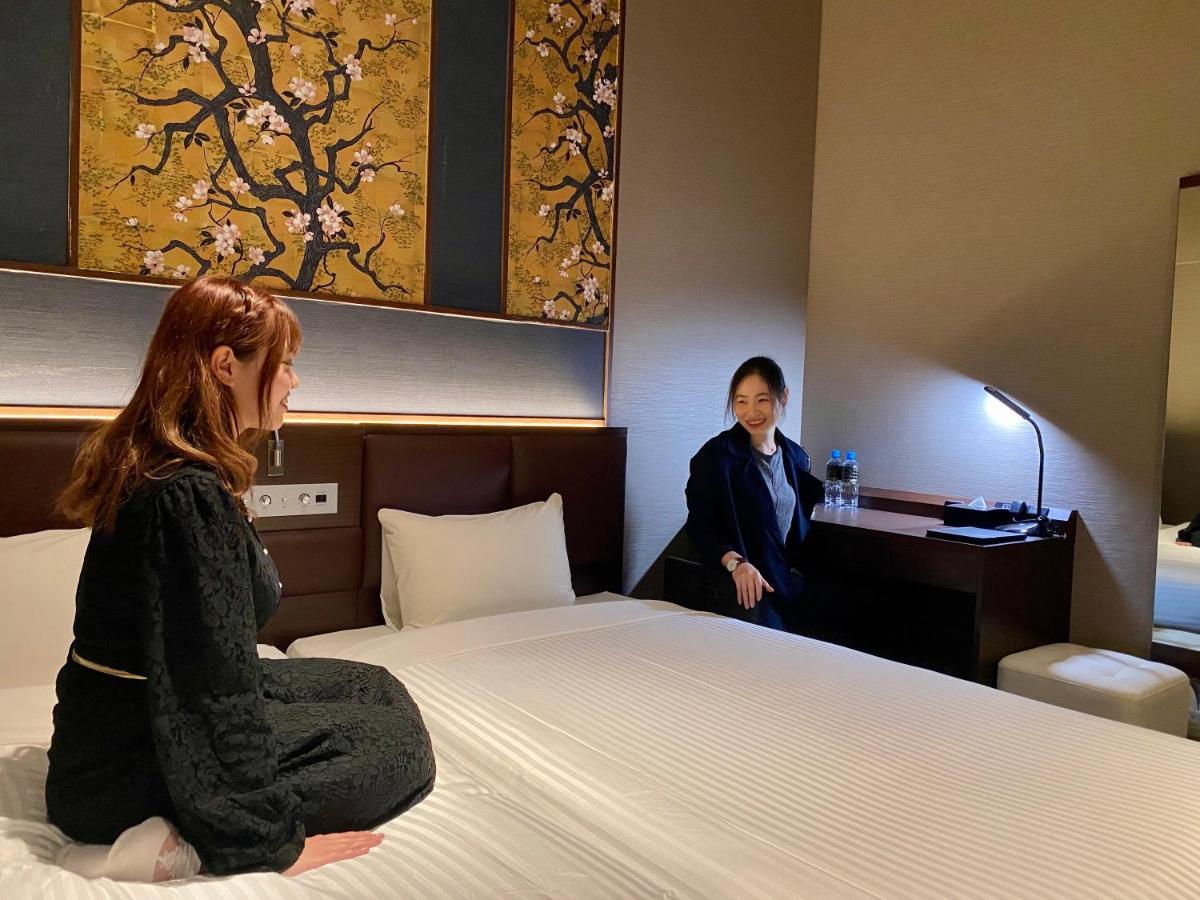 Hotel Halrotto Fukuoka Hakata Exteriör bild